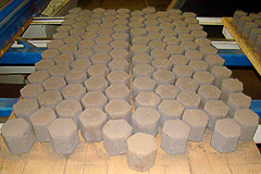 Metallurgical briquettes